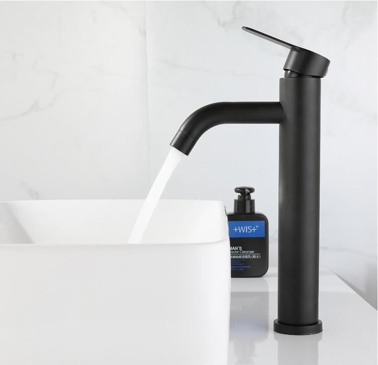 Único misturador quente e frio da bacia do punho em Chrome Matte Black Gold Sn Finish