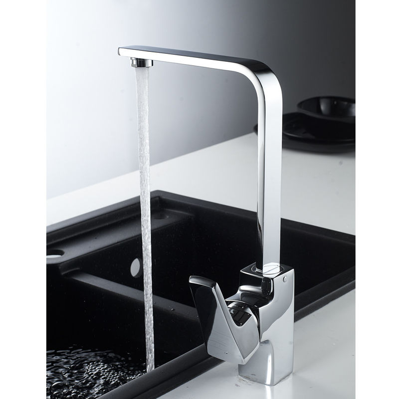 2023 Moderno Single Hole Polish pesado de fundição quadrada misturador torneira preto torneira de cozinha de latão